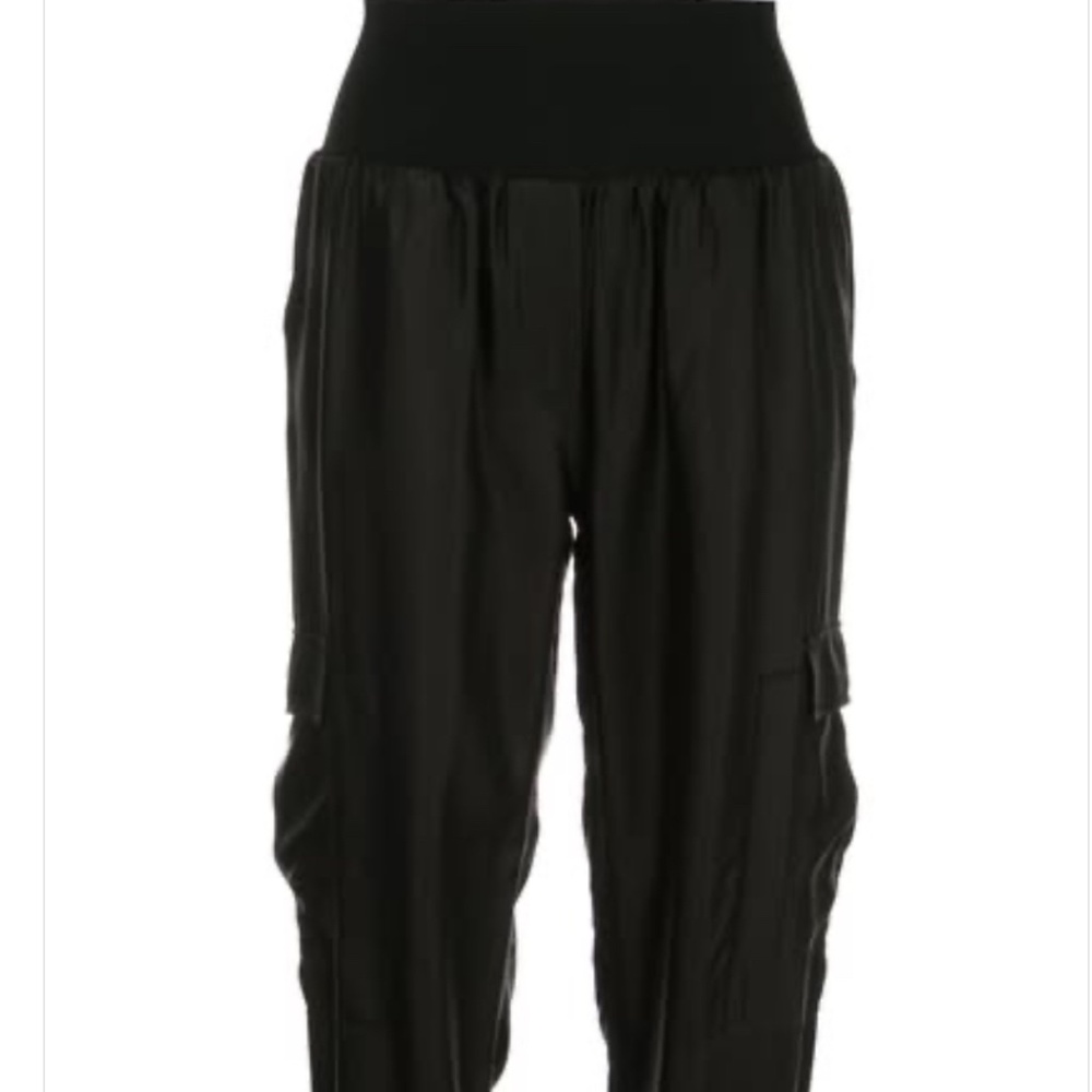 A Best seller by cinq ‘a sept , Holly Jacket and Giles pants outfit.
